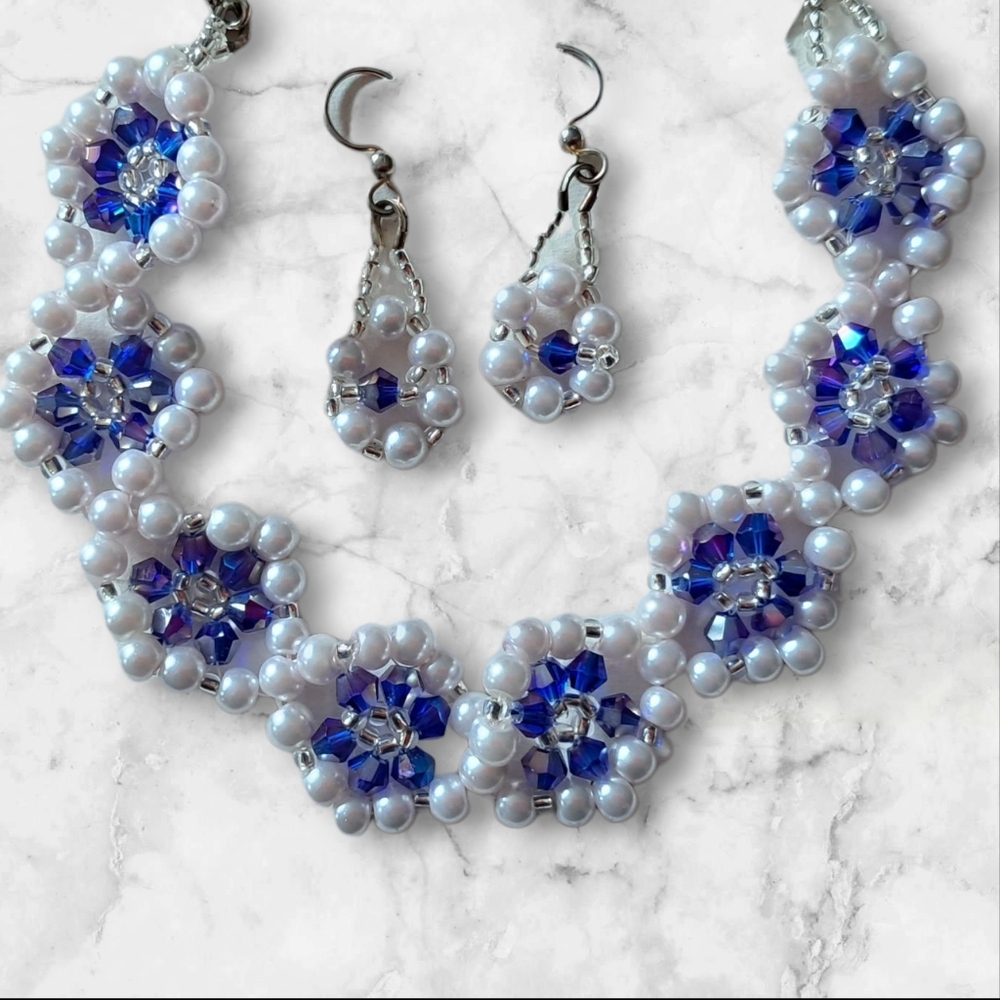 New Blue‎ And White Bracet and Earning Matching Set